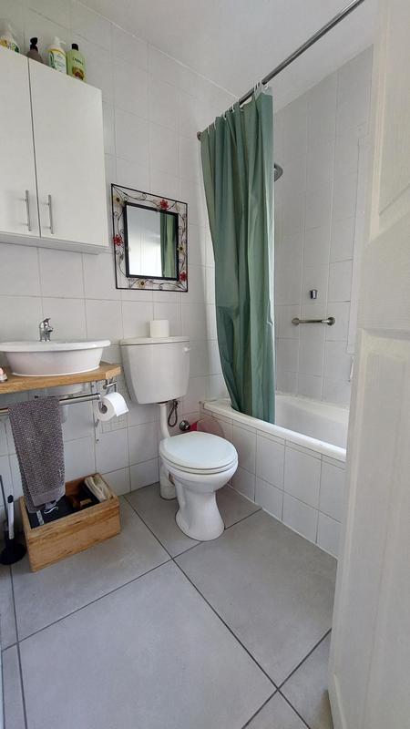 1 Bedroom Property for Sale in Oakglen Western Cape